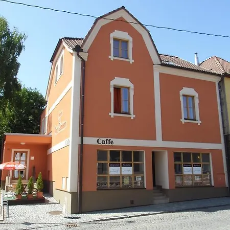 Pod Zámkem Zruc nad Sazavou