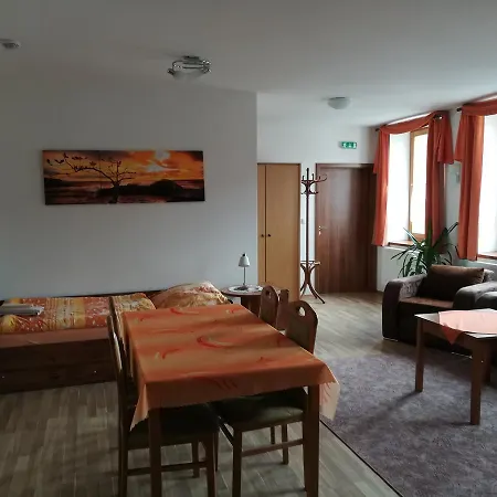 Pod Zámkem Casa de hóspedes
