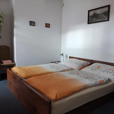 Pod Zámkem Casa de hóspedes