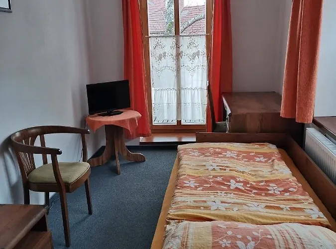 Gasthof Pod Zámkem 3*
