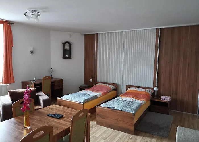 Pod Zámkem